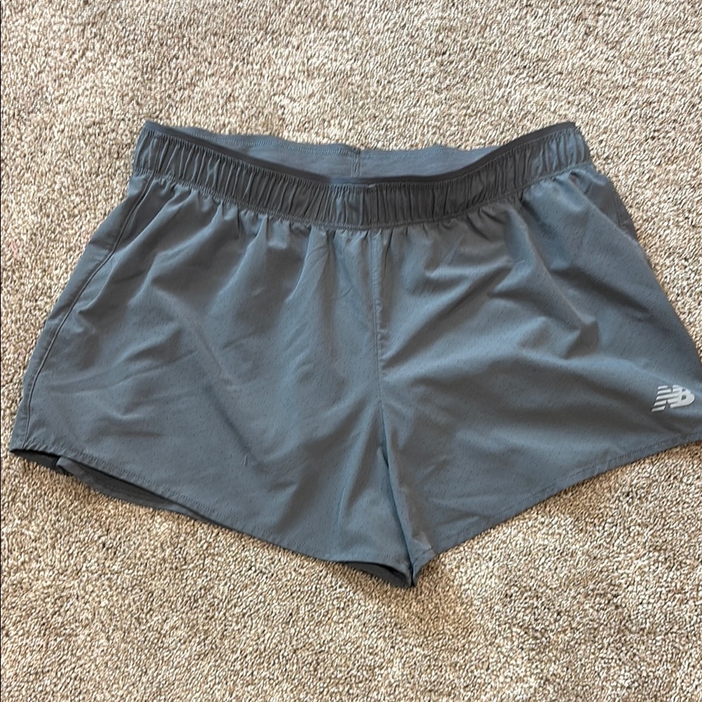 New Balance Gray Athletic Shorts Moisture-Wicking Performance running medium